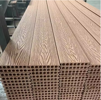 Planche de terrasse composite extérieure en PE à emboîtement personnalisé, gaufrage 3D, grain de bois