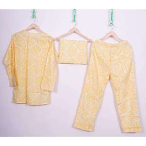 Conjunto de Pantalones y Camisa de Satén de Algodón con Cuello en V para Mujer, ODM, Cintura Elástica, Pijama Otoñal, Transpirable, Tela con Estampado Digital, Ropa Ligera para Dormir - Product Image 3