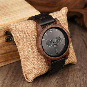 2024 nouveaux hommes à venir multi-fonctionnel lune <span class=keywords><strong>Phrase</strong></span> conception personnalisée Logo noyer naturel en bois montres à Quartz - Product Image 5