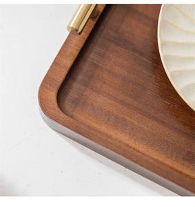 Nueva Bandeja Rectangular Decorativa de Bambú con Asa de Metal, Venta al por Mayor - Product Image 4