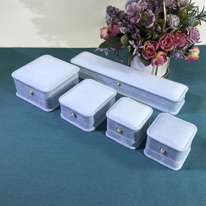 Caja de Joyería de Lujo Azul Hielo, Caja de Joyería de Terciopelo con Tapa Abatible para Pendientes, Anillos y Colgantes, Caja de Empaque para Joyería - Product Image 6