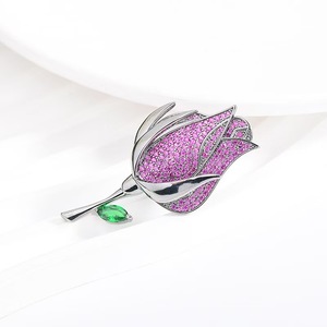 Broche de Aleación de Lujo Ligero con Diamantes de Imitación en Forma de Rosa Negra para Mujer, Joyería Versátil para el Uso Diario, Flor para el Pecho - Product Image 5