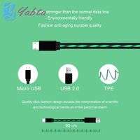 Lampu hijau untuk kabel pengisi daya iPhone menyala dalam gelap EL mengalir kabel pengisian daya kabel sinkronisasi Data
