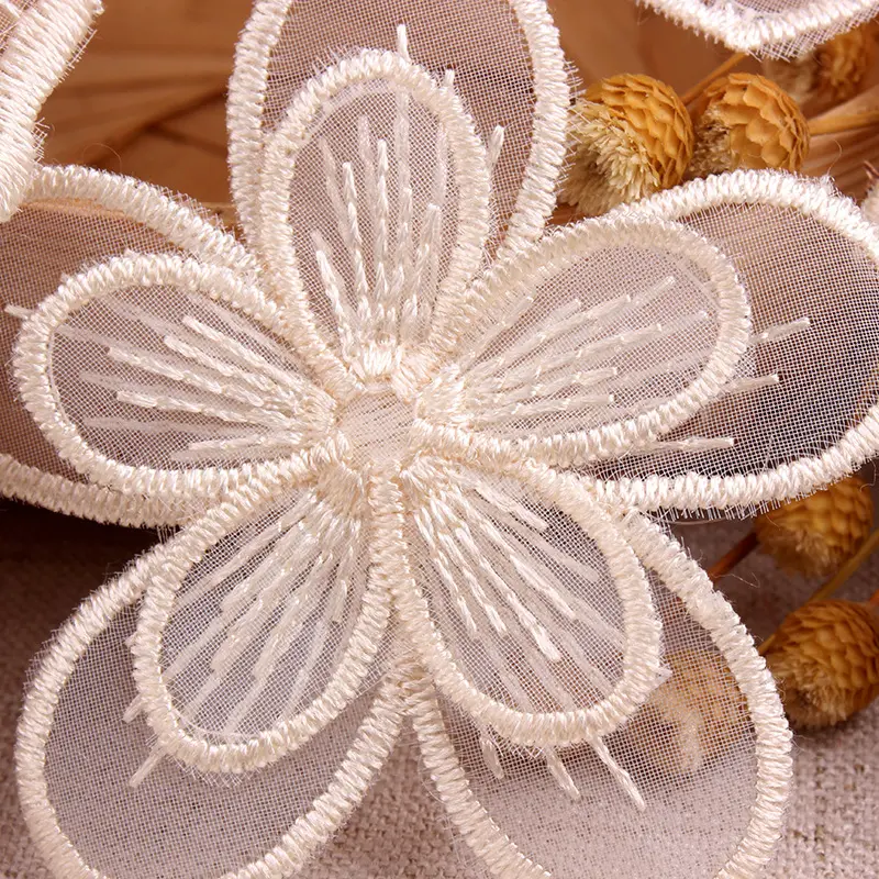 Dantel yama desen tül etek kişiselleştirilmiş giysi için dekoratif düğün pansuman 3D nakış kelebek yama