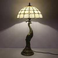 Lampe de table LongHuiJing 12 pouces en verre teinté motif paon, base en résine, douille E26 E27, motif géométrique perlé baroque, vente en gros