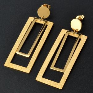 ต่างหูห้อยระย้าขนาดใหญ่ ดีไซน์หรูหรา ชุบทอง 18K สำหรับผู้หญิง ป้องกันการแพ้ รุ่นใหม่ล่าสุด - Product Image 2