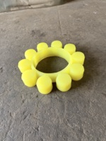 Élément d'absorption des chocs résistant à l'usure à haute élasticité blocs de gélatine de fleur de prunier accouplement de mâchoire d'araignée Flexible
