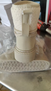 حذاء برقبة للثلج منفوش بنعل سميك جديد حذاء برقبة قصيرة من جلد الغزال غير قابل للإنزلاق حذاء كاجوال متقاطع للنساء - Product Image 5