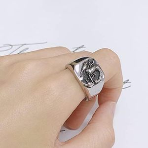 Cincin Perhiasan Fashion Klasik Punk Ukiran Kalajengking Cincin Signet Hewan Bahan Stainless Steel untuk Pria Hadiah Ukuran 7-13 - Product Image 3