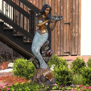 Садовая сидячая статуя русалки в натуральную величину из латуни с корпусом