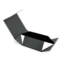 Caja Plegable de Lujo para Camisetas, Negra, Acabado Mate, Cartón con Impresión en Dorado, Empaque Artístico de Lujo para Ropa, Logotipo Personalizado