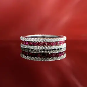 2023 New Row Ring s925 Silver Inlaid Red Treasure Round 2.0mm Slim Women's Ring Display