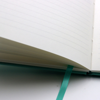 Reliure à coudre A5 à couverture rigide bleu clair en cuir PU planificateur quotidien sans date avec agenda hebdomadaire et mensuel cadeau personnalisable