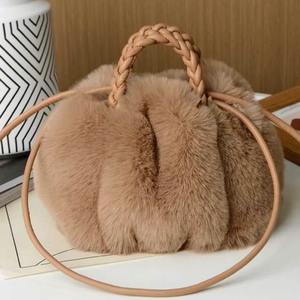 Bolsos de Mano Elegantes de Piel de Conejo para Mujer, Otoño Invierno, Bolsos de Hombro Cruzados al por Mayor, Diseño de Calabaza, Temática de Nubes - Product Image 5