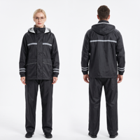 Combinaison de pluie moto imperméable en PVC deux pièces avec poches rabattables, col zippé et capuche amovible, réfléchissante multi-positions