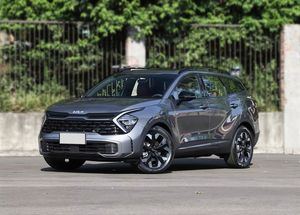 Platinum Sorento 2.0L Edition Benzinli, R17 Lastikli, İkinci El Araç, Teslimata Hazır, Promosyonlu Satışta - Product Image 5