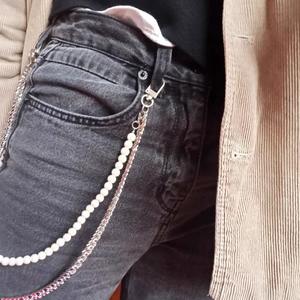 Cadena de perlas unisex plateada de doble capa con imitación de perlas, estilo urbano, cadena corporal de moda para uso diario, transfronteriza - Product Image 1