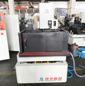 Configuración de Lujo, Alta Precisión, Alta Capacidad, Servo CNC, Motor PLC de Velocidad Media, Electroerosión por Hilo HC530, 5 Ejes, DK7735 - Product Image 4