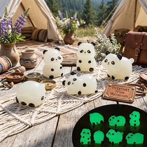 Pandhi in resina all'ingrosso, simpatici e spirituali, che si illuminano al buio, ideali come decorazioni fai da te per librerie e contenitori. - Product Image 2
