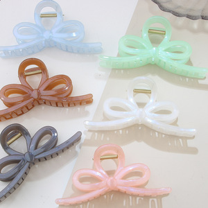 Beautiful Large 13cm Jelly Pink Solid Color Hair Claw Clip New Design Korean Unisex Hair Accessories Recycled <b>Resin</b> Plastic - Product Image 3