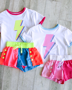 Ensemble de vêtements pour filles, t-shirt et short de sport à motif d'éclair, décontracté, été, 2 pièces, nouveaux designs, vêtements tendance pour sœurs - Product Image 4