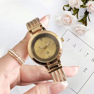 Reloj de cuarzo de lujo para mujer, de aleación, con diseño de dibujos animados, para negocios - Product Image 2