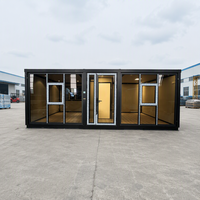 Maison conteneur modulaire extensible à double aile en acier avec panneaux sandwich et fenêtres pour usage commercial extérieur