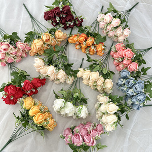 Bouquet de roses artificielles Queyiyi, 11 têtes, en soie, pour mariage et décoration intérieure - Product Image 2