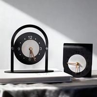 Horloge de bureau circulaire Art Déco à mouvement silencieux - Affichage à aiguilles en quartz métallique