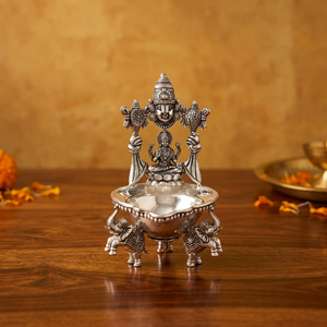 Idole de temple artisanale Lakshmi Deepa, finition antique, en argent pur, pour culte spirituel, décoration religieuse et d'intérieur, monuments en argent pur - Product Image 6