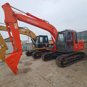 Excavadora Hitachi con buen mantenimiento en existencias para limpieza de residuos agrícolas y proyectos fluviales - Product Image 1
