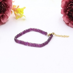 Bracelet perlé rondelle plaqué or de qualité AAA+ avec grenat rouge naturel, pierre précieuse en vrac, idéal pour fêtes, anniversaires et fiançailles - Product Image 4