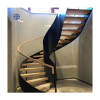 Villa facile à installer Escaliers en colimaçon commerciaux en verre Résident intérieur escalier rotatif en bois à bande de roulement