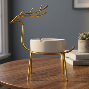 Cendrier de bureau en laiton de style nordique en forme de cerf pour la décoration de la maison - Product Image 1