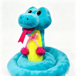 Peluche serpent turquoise personnalisée, adorable peluche serpent aux grands yeux, reptile turquoise et jaune, animal en peluche serpent coloré enroulé - Product Image 3