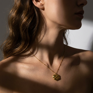 Collar con Colgante <span class=keywords><strong>de</strong></span> Corazón YF7110, Joyería Resistente al Agua y al Deslustre, Collar con Dije <span class=keywords><strong>de</strong></span> Amor <span class=keywords><strong>de</strong></span> Acero Inoxidable con Baño <span class=keywords><strong>de</strong></span> Oro <span class=keywords><strong>de</strong></span> 18K para Mujer - Product Image 3