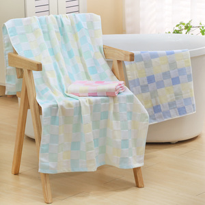Serviette de bain en gaze à carreaux Carlota 70x140cm en pur coton double couche pour enfants - Product Image 1