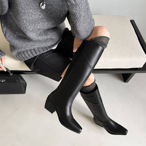 Botines de tacón grueso, modernos, versátiles y elegantes, de media caña, para otoño e invierno. - Product Image 5