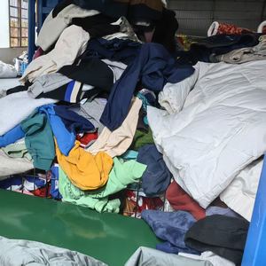 DH06 Balle di <span class=keywords><strong>Vestiti</strong></span> Usati Misti, Abbigliamento Invernale per Uomo, <span class=keywords><strong>Donna</strong></span> e Bambini, Cappotti e Giacche, Vendita all'Ingrosso - Product Image 6