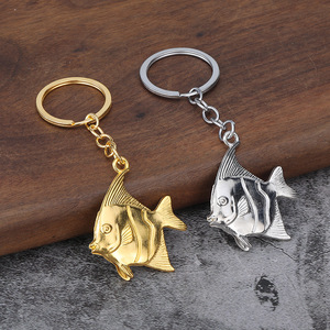 monde océanique tridimensionnel, poissons-pie, porte-clés en forme de voiture, pendentifs à grosse tête, ornements, or et baiser - Product Image 1