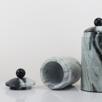 Pot de rangement de luxe en marbre avec texture ferme, design classique traditionnel pour la décoration intérieure, boîte à thé et rangement pour bibelots