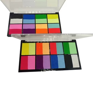 Paleta de Pintura Facial de Agua No Tóxica de 16 Colores para Halloween, 48g, Certificación ISO/GMP, Crea Tu Propio Arte Corporal Personalizado con Efecto Arcoíris - Product Image 3