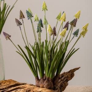 ก้านพลาสติก muscari เทียมทำด้วยมือดอกไม้ผักตบชวาองุ่นสังเคราะห์เป็นมิตรกับสิ่งแวดล้อมสำหรับฤดูใบไม้ผลิอีสเตอร์งานแต่งงานที่บ้าน - Product Image 2