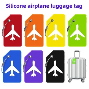 Étiquette de bagage en silicone anti-perte motif avion avec carte nominative pour l'enregistrement de valise - Product Image 1