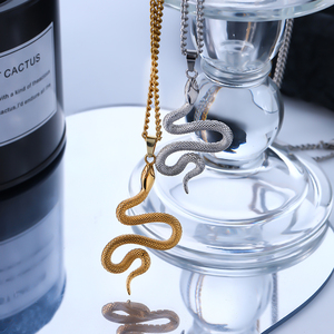 VAF新设计弧形蛇形吊坠蟒蛇不锈钢潮流现代吊坠蛇形蛇 - Product Image 5