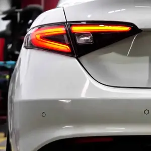 Luz Trasera LED TYPY para Auto Alfa Romeo Giulia 2016-2022 con DRL y Señal de Giro Dinámica 24V, Lente Ahumada/Tintada, Accesorios Nuevos para Auto - Product Image 5