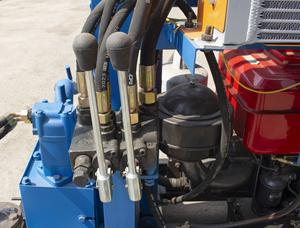 Anti-impact dieptegestuurde snelboorende slimme dieselmotor automatische HR-150D waterputboorinstallatie - Product Image 5