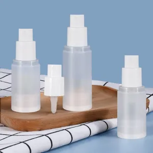 15ml 20ml 30ml 50m 80ml 100ml Spray satinato opaco satinato bottiglie di lozione pompa senz'aria flaconi per la cura della pelle confezione cosmetica