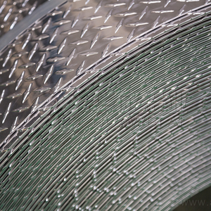 Tôle d'acier galvanisé <span class=keywords><strong>à</strong></span> carreaux Z30-Z275, revêtement zinc, pour plancher, <span class=keywords><strong>prix</strong></span> <span class=keywords><strong>de</strong></span> la tôle d'acier galvanisé <span class=keywords><strong>à</strong></span> carreaux en acier <span class=keywords><strong>au</strong></span> carbone - Product Image 5