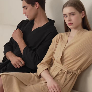 Wholesale Summer Hotel Unisex Adult Bathrobe Men Soft Quick Dry Spa Bathrobe Solid Gown <strong>Women</strong> <strong>Waffle</strong> <strong>Robes</strong> - Product Image 3